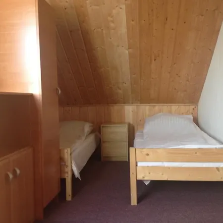 Lux Bed & Breakfast 3*
