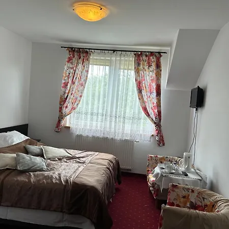 Lux Bed & Breakfast Rewa