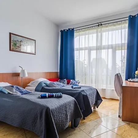 Lux فندق مبيت وإفطار