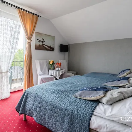 Lux 3*