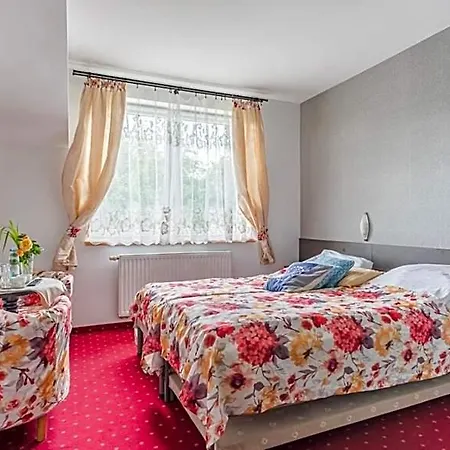 Lux 3*