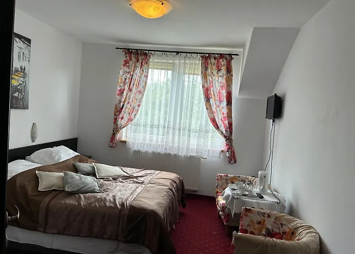 Lux Bed and Breakfast Rewa